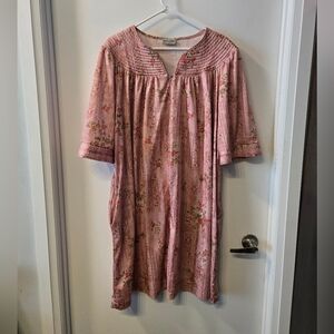 Vintage Vanity Fair Nightgown With Half Zip And Pockets